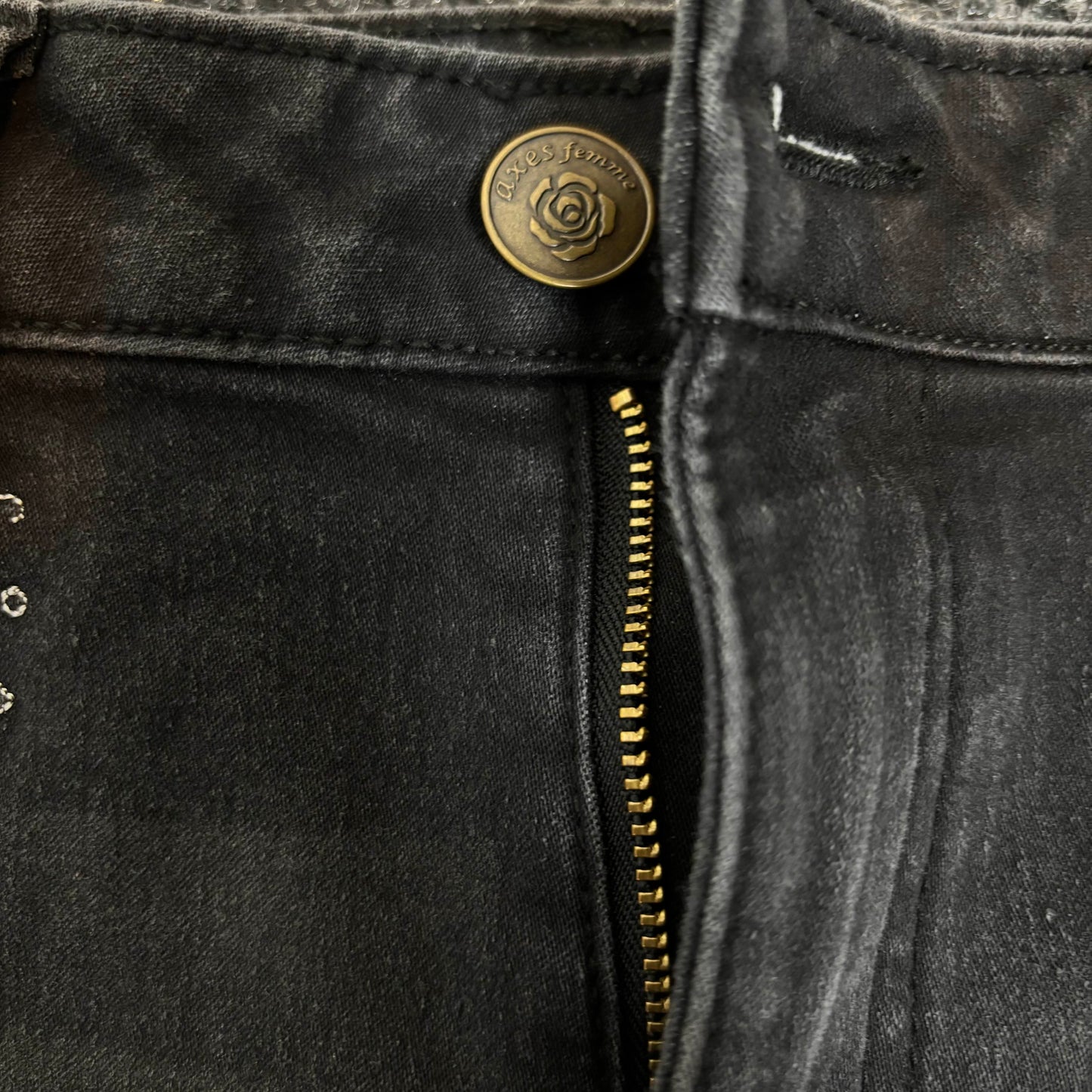 Japanese Brand 'Axes Femme' Black Dark Wash Embroidered Skinny Jeans [Secondhand]