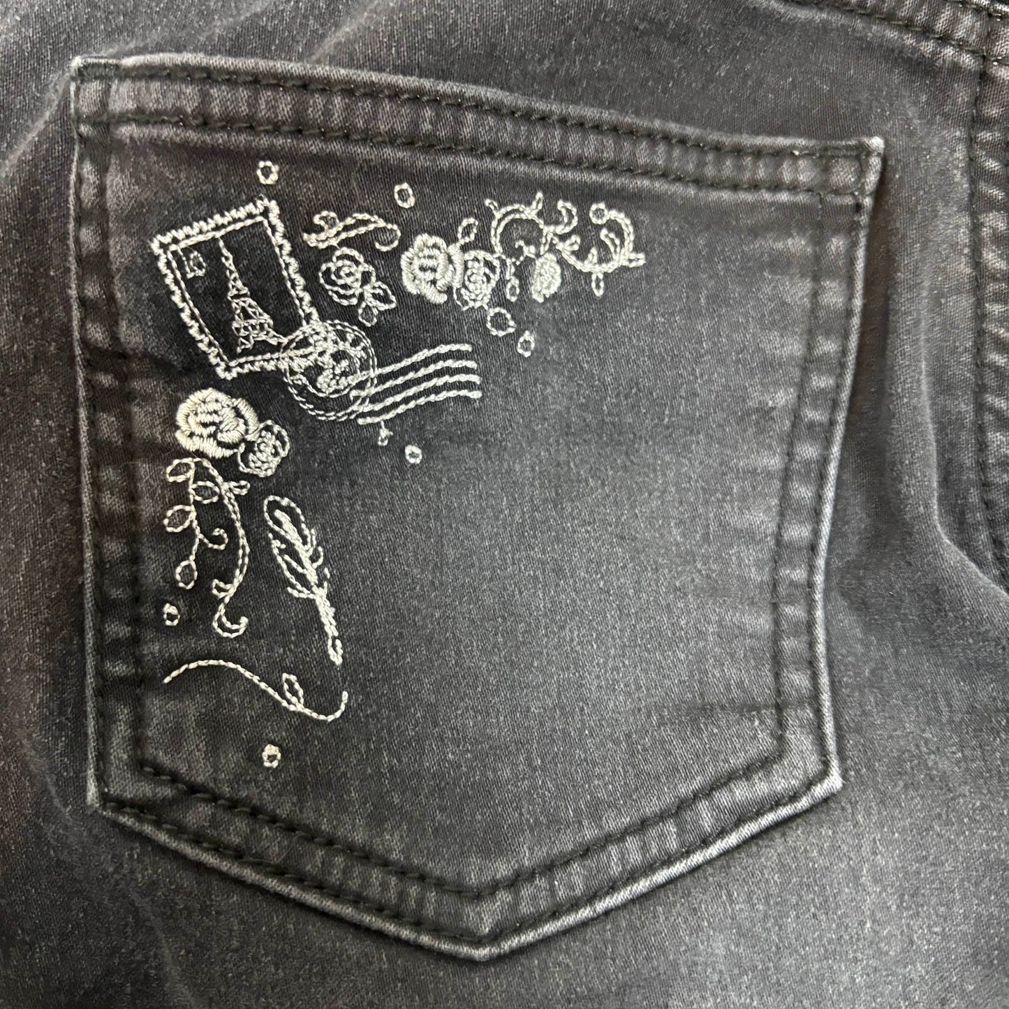 Japanese Brand 'Axes Femme' Black Dark Wash Embroidered Skinny Jeans [Secondhand]