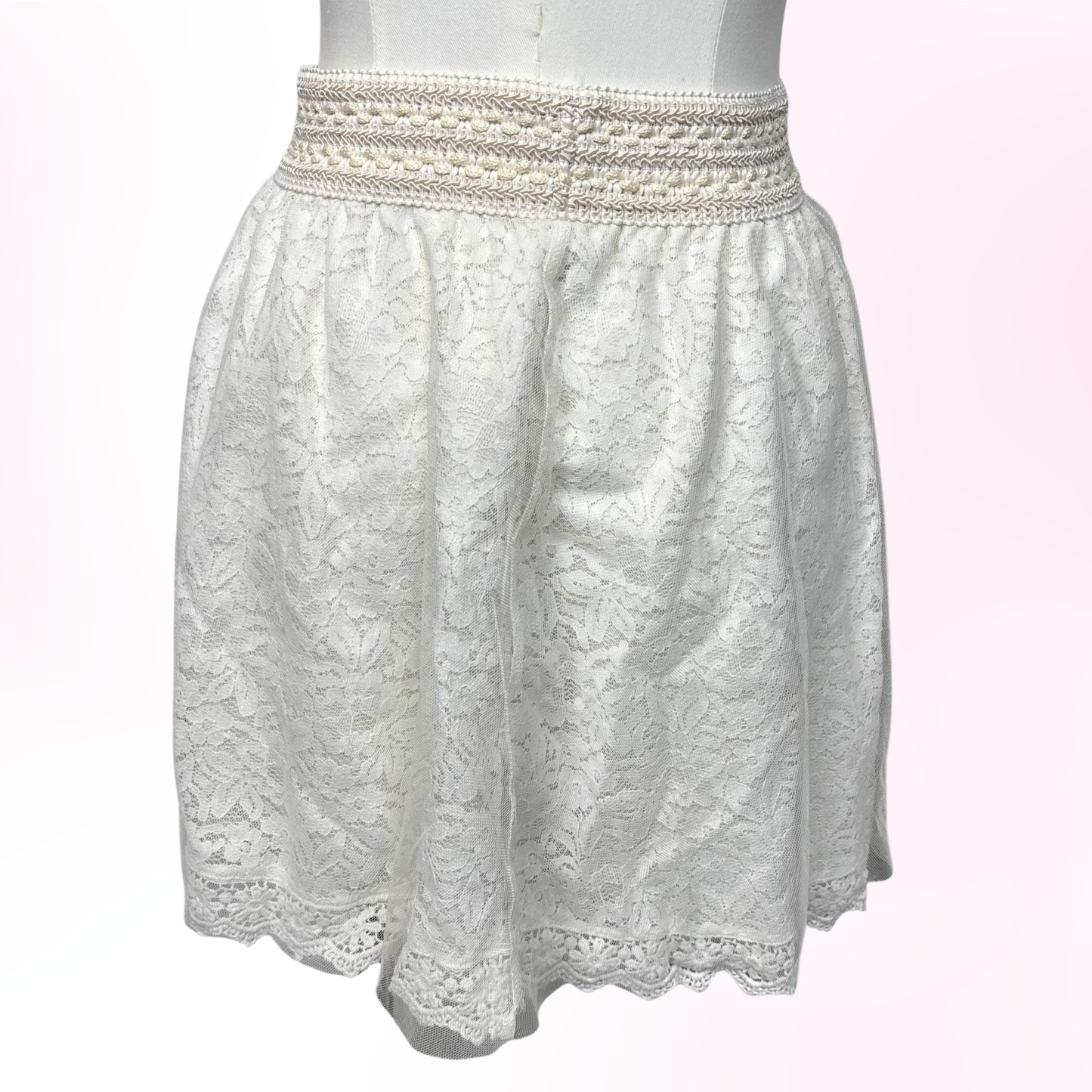 Japanese Brand Cecil McBee Cream Lace Skirt [Secondhand]